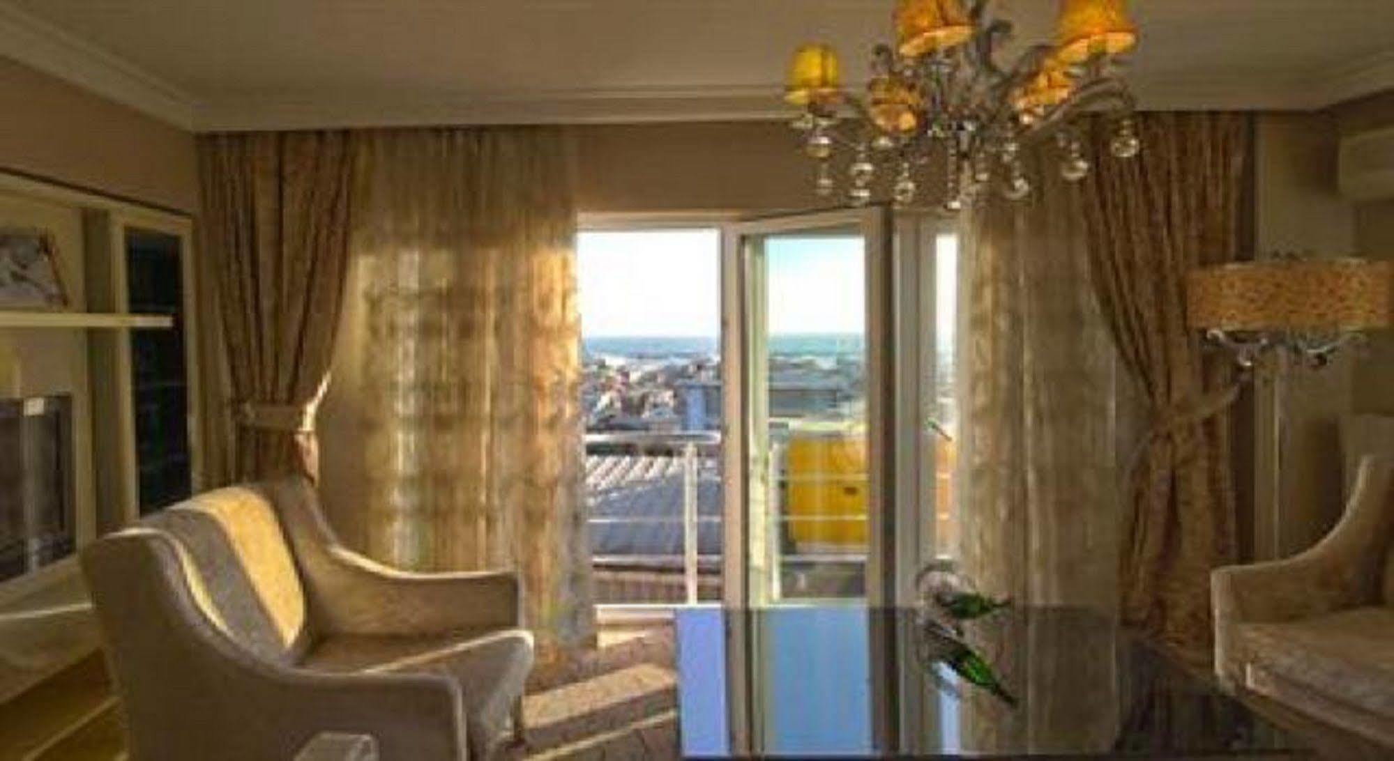 Q Hotel Laleli Istanbul Bagian luar foto