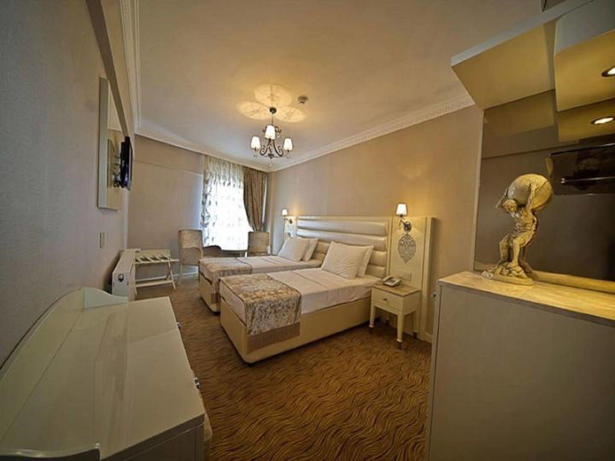 Q Hotel Laleli Istanbul Bagian luar foto