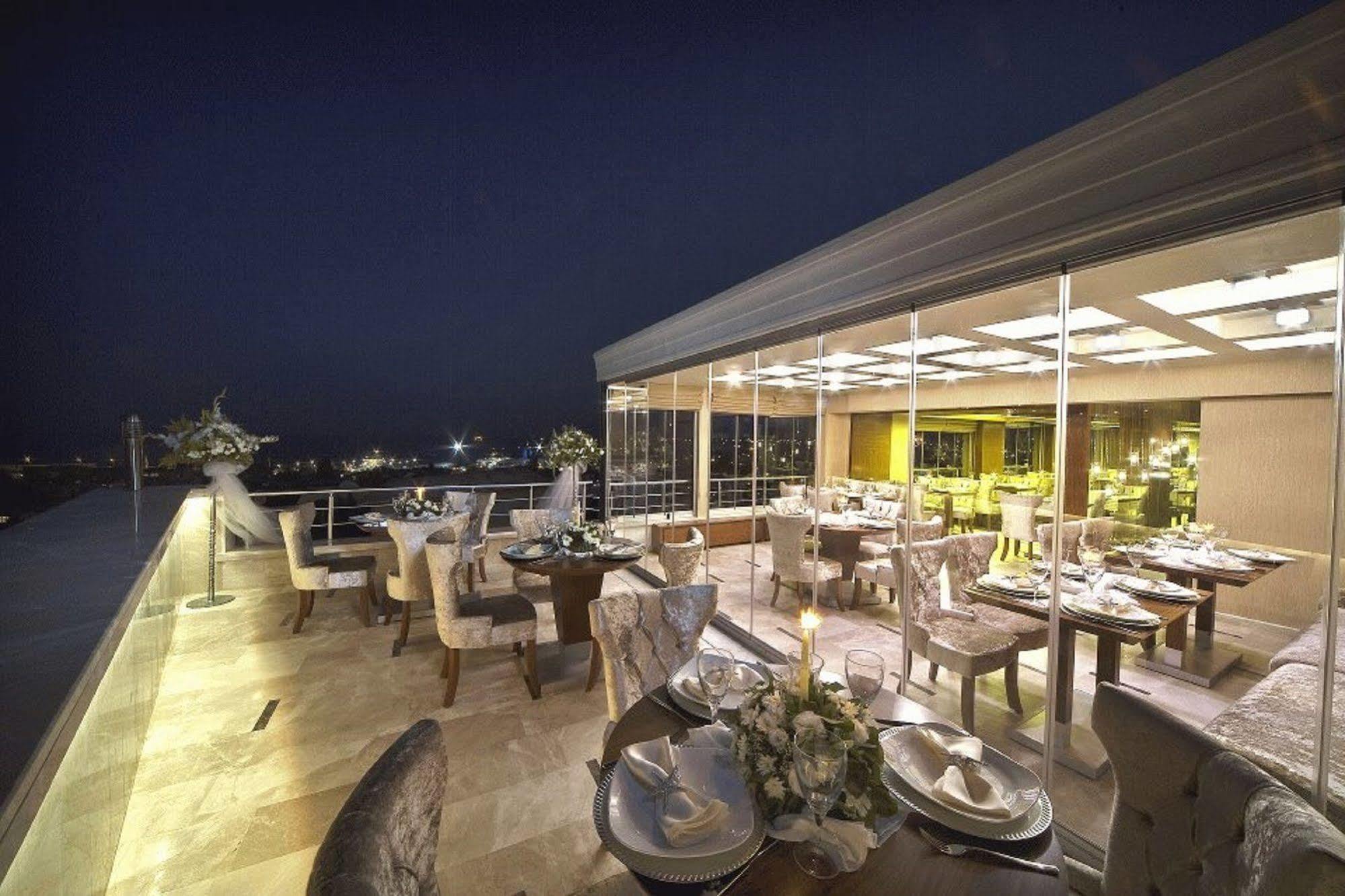 Q Hotel Laleli Istanbul Bagian luar foto