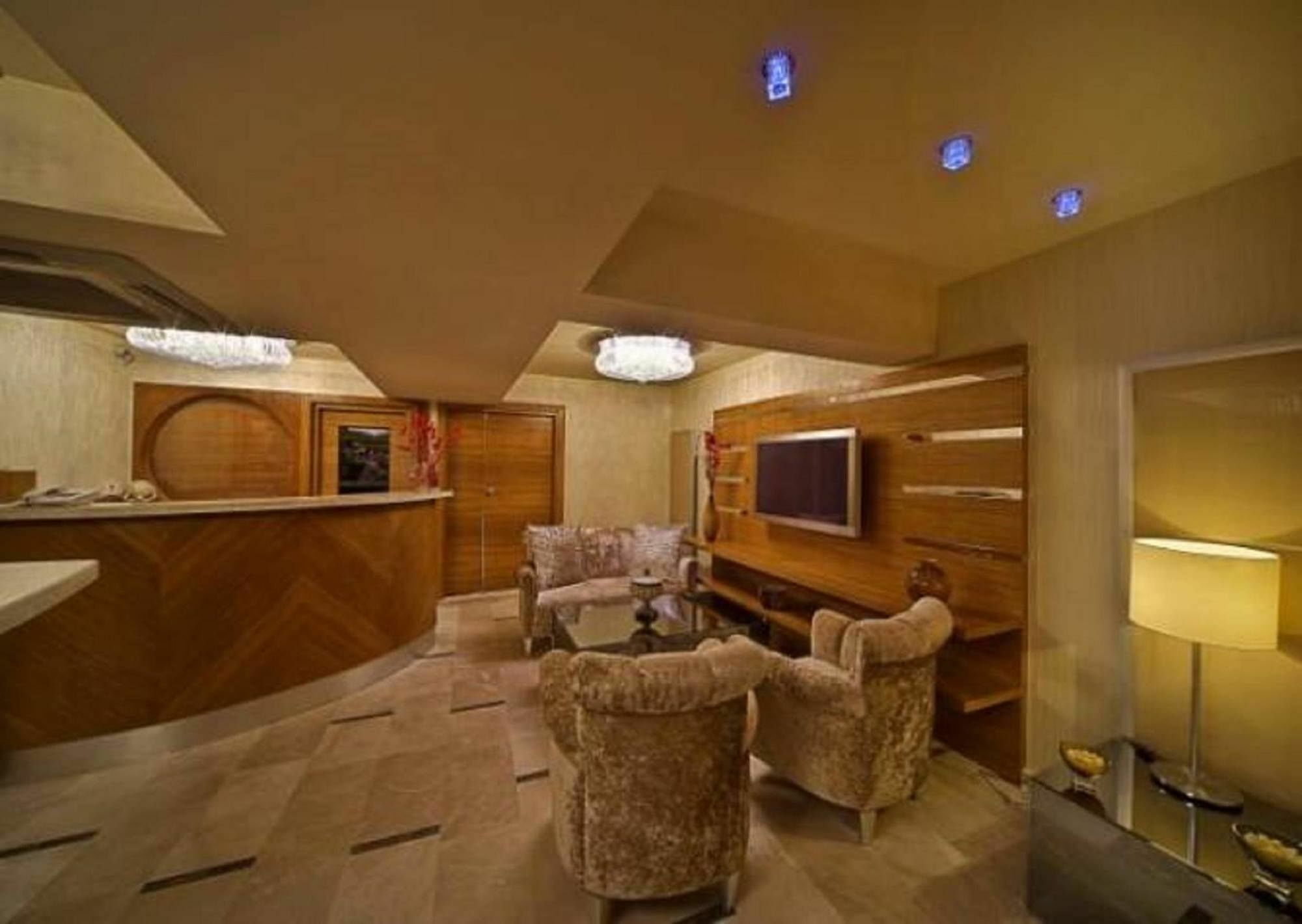 Q Hotel Laleli Istanbul Bagian luar foto